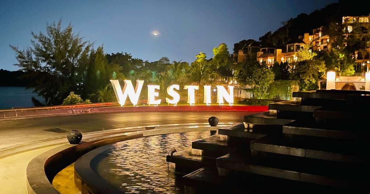 Westin Hotel Sign at Siray Bay