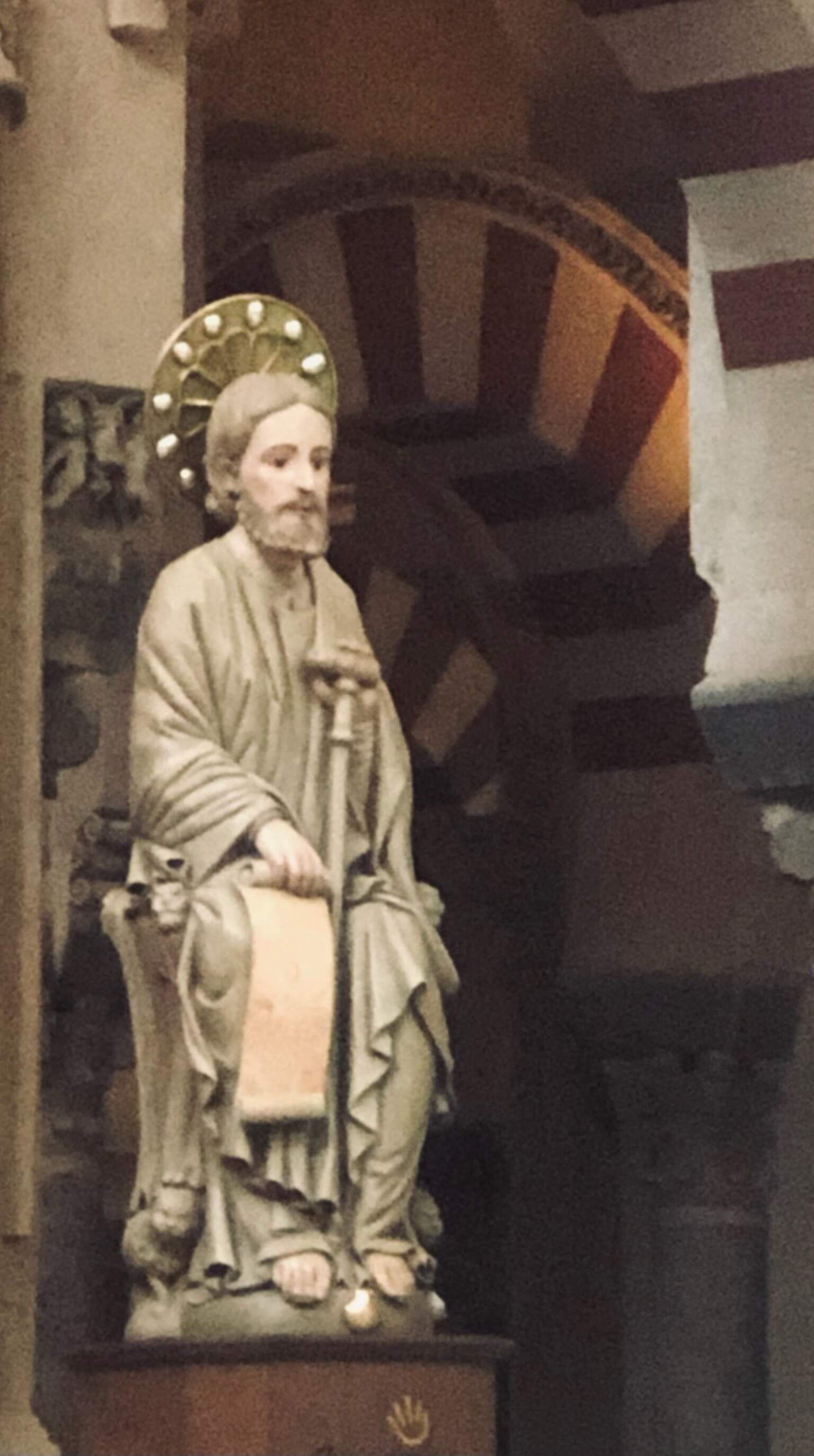 14 Day Spain Itinerary Statues in the Mezquita