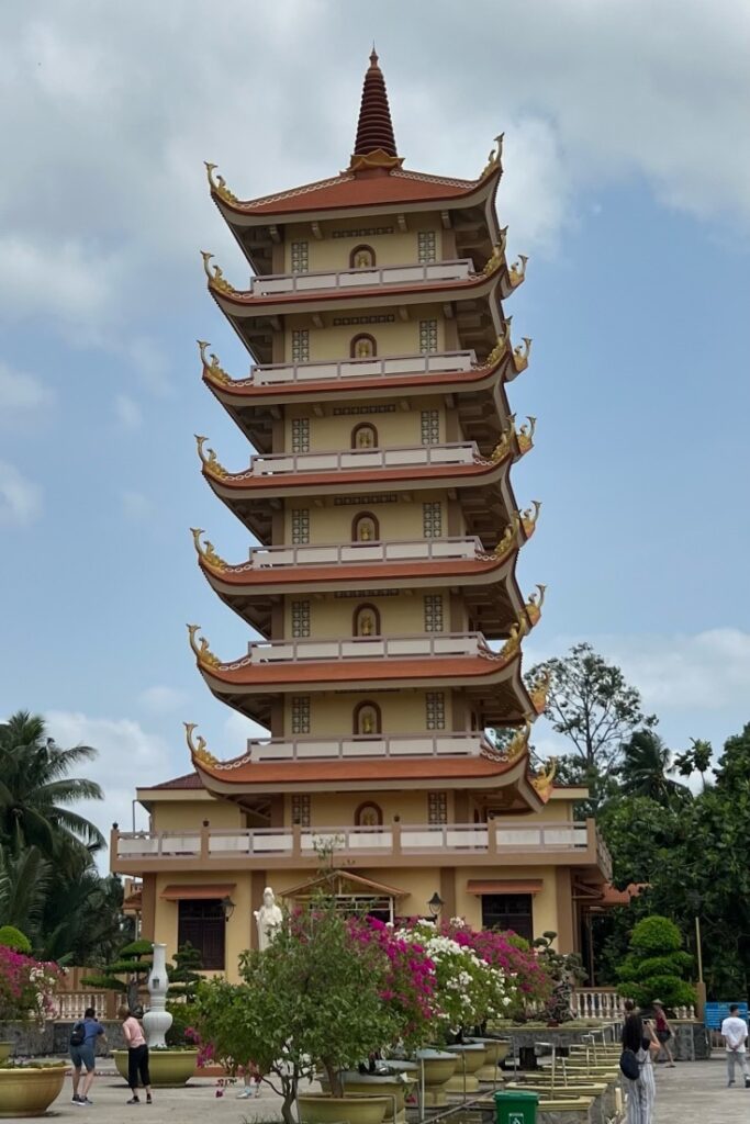  Best time to visit Vietnam - 7 story Pagoda