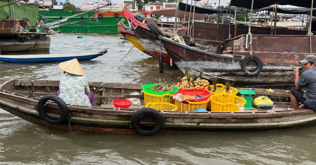  Best time to visit vietnam- Cai Rang Floating market
