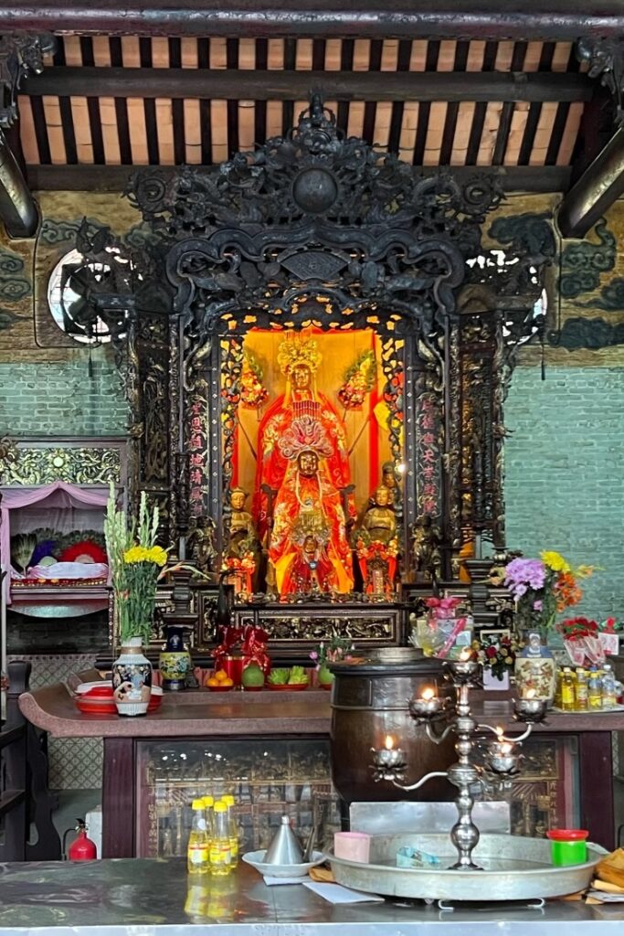Best time to visit vietnam - Temples
