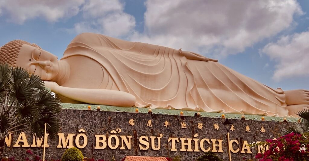 Best time to visit vietnam - Buddha Laying Down