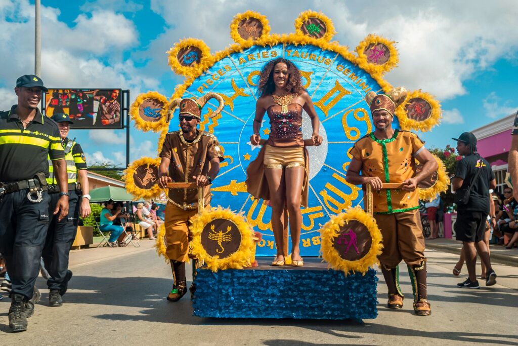 Best Time To Visit Curacao And Bonaire DIY Travel   Curacao Carnival Parade Float 1024x683 