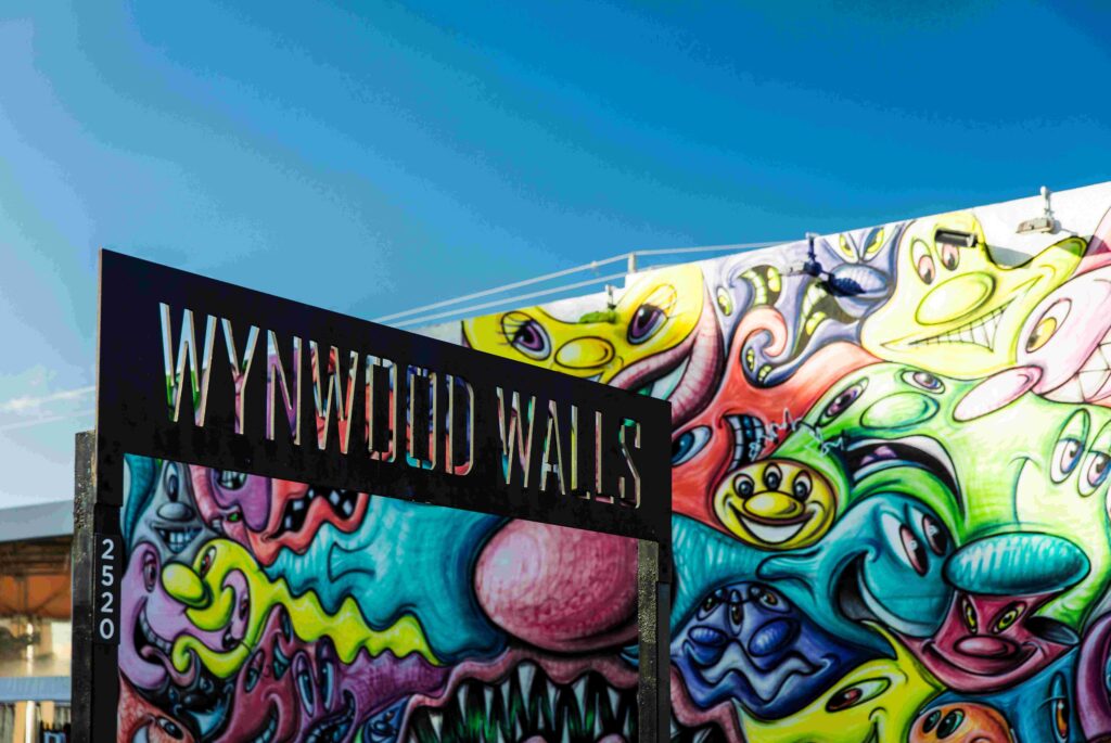 love graffiti art wynwood walls