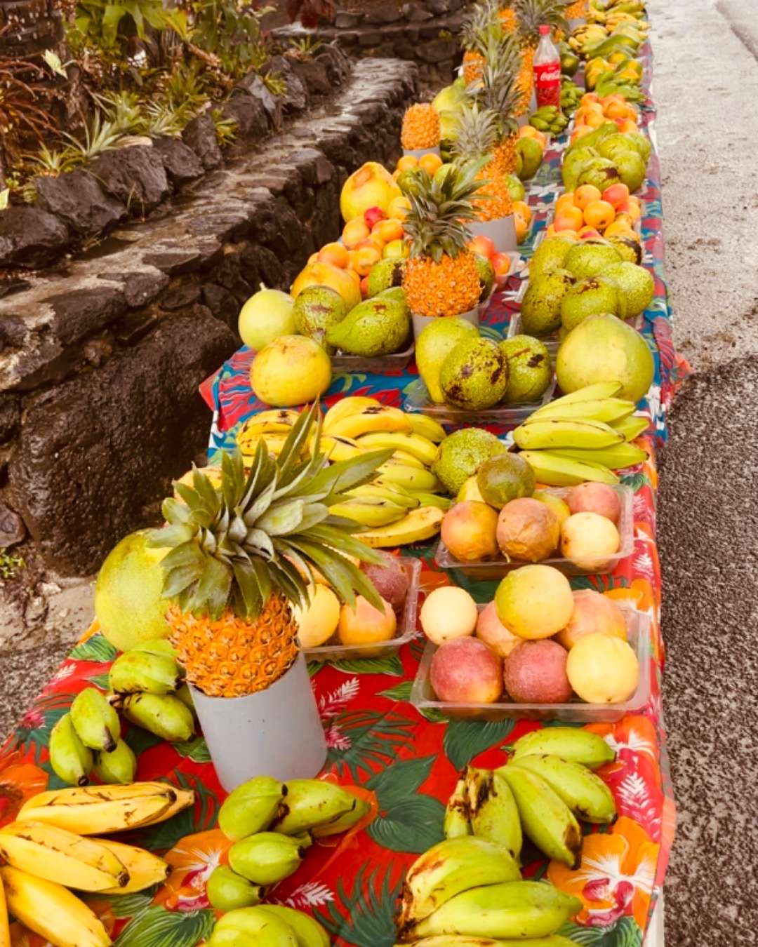 Best Time to Visit French Polynesia fruit stand