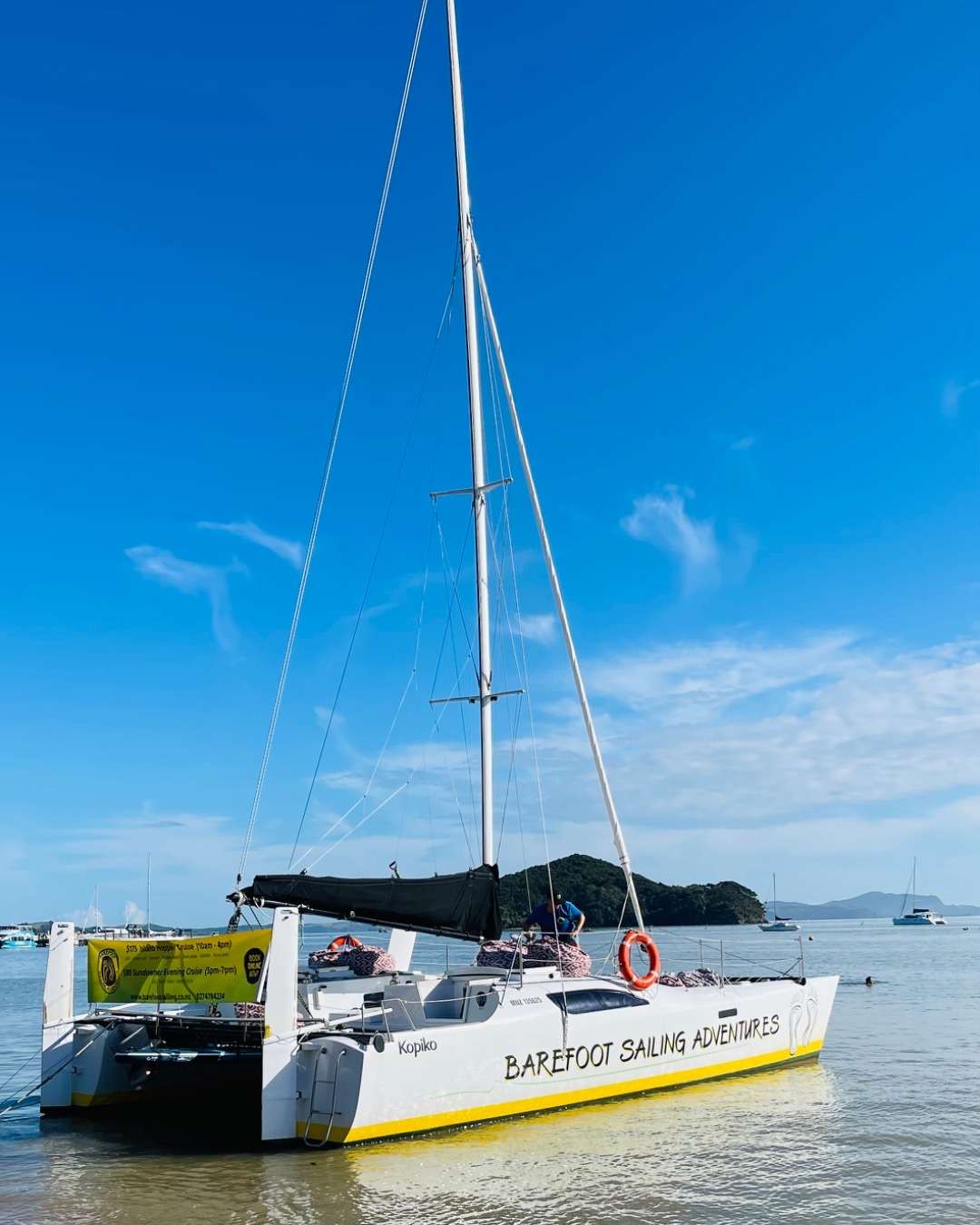 New Zealand Travel package: Barefoot Sailing Adventures