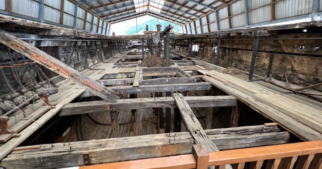 New Zealand Vacation Packages - Picton Inside of Boat