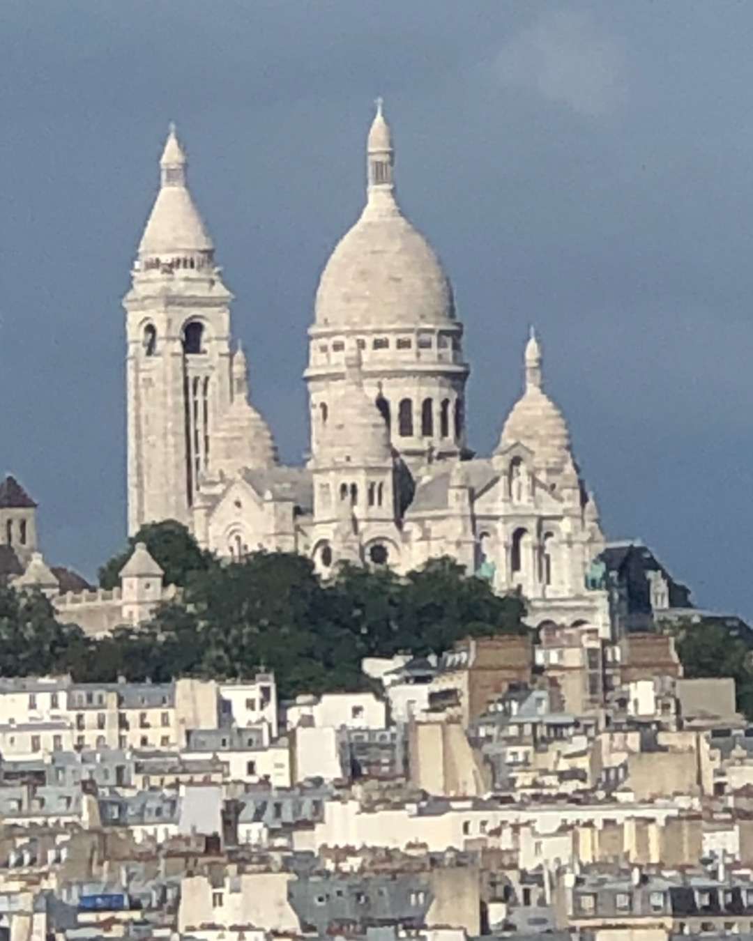 Traveler vs Tourist: Scare Coeur Cathedral