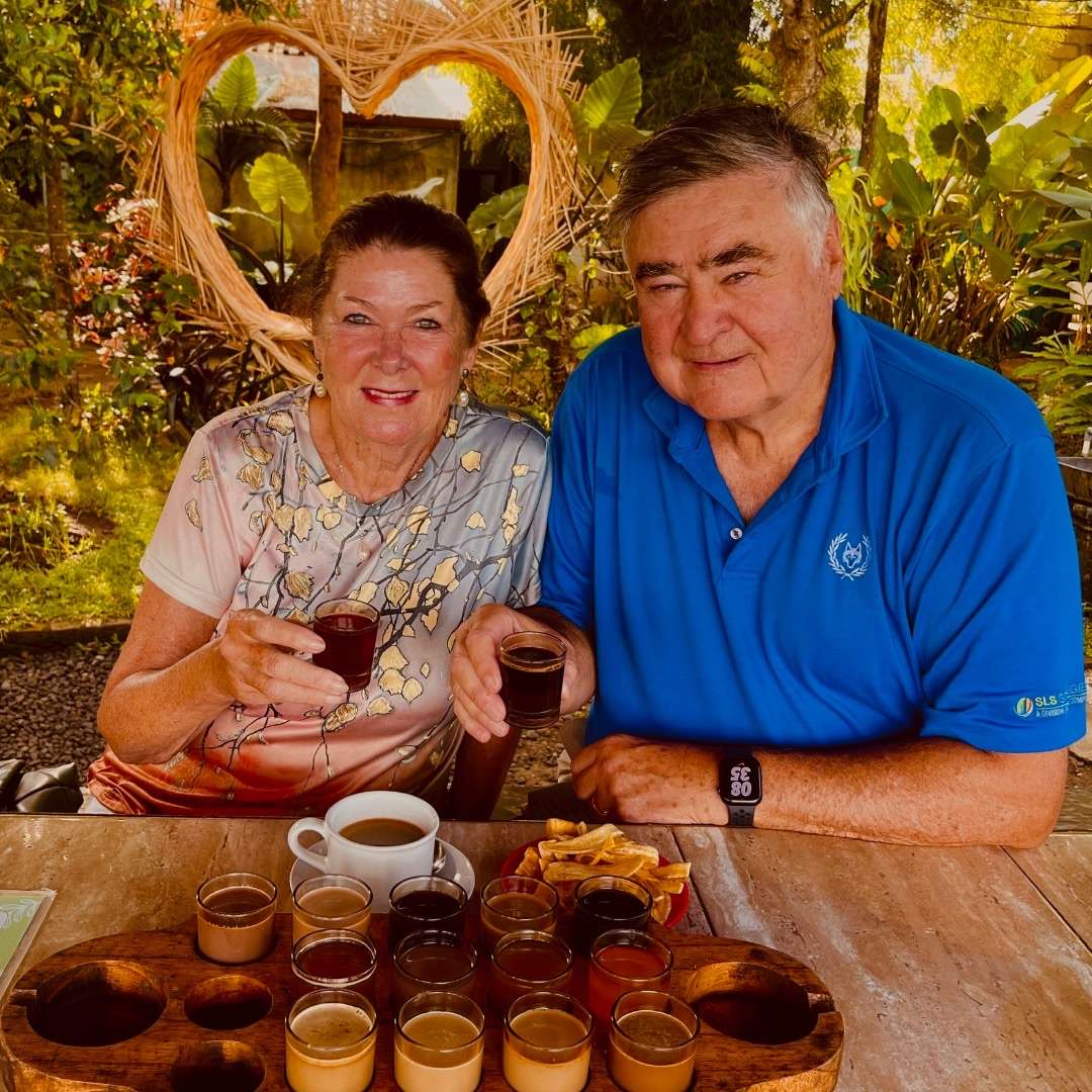 Paul and Robin at the Coffee Plantation
