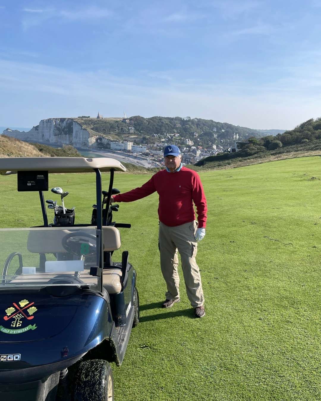 Best Couples Golf Tours; Cos reaching for a golf club