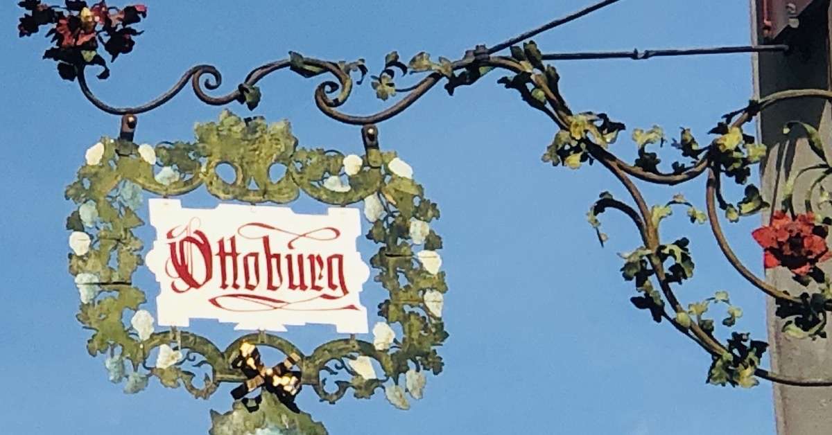 Cos’s Travel Guide