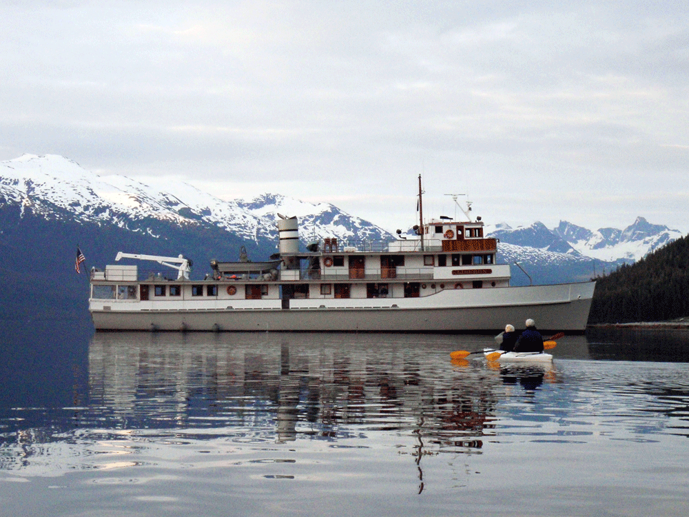 MV Liseron Boat