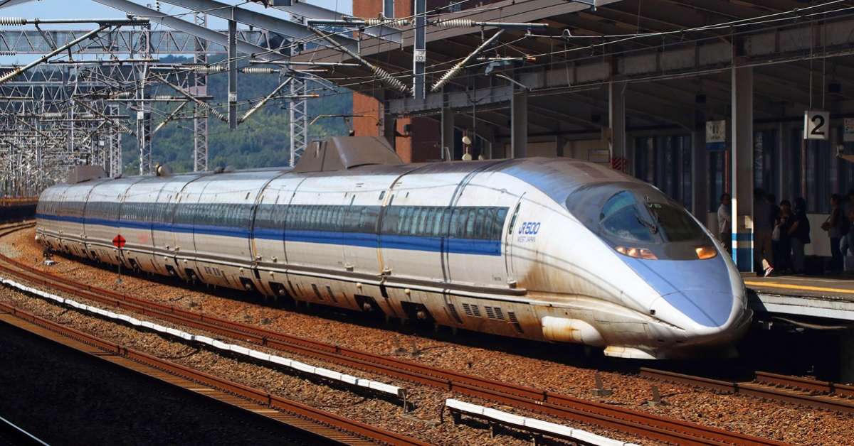 Best way to travel on 10-day Japan Itinerary- Shinkansen Train