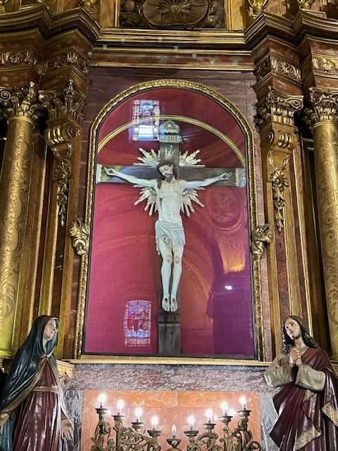 Best time to Visit Argentina Cathedral Crucifix