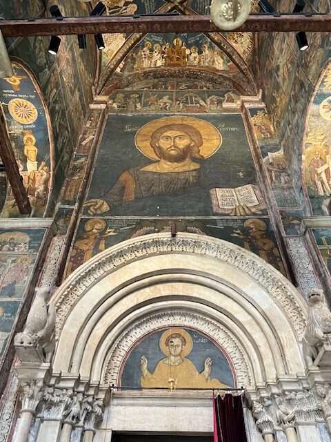 despite Kosovo being a country where Islamic terrorists threaten the Serbian monasteries, with NATO support , this Serbian Orthodox monastery is doing well