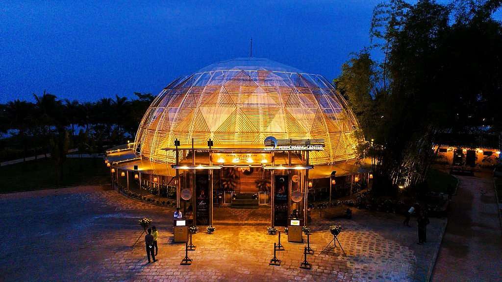 famous theaters bamboo circus