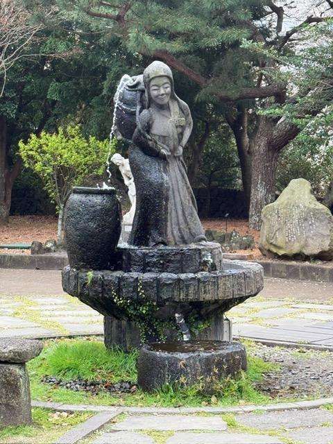 What to Do on Jeju Island, South Korea: fountain, sculpture 