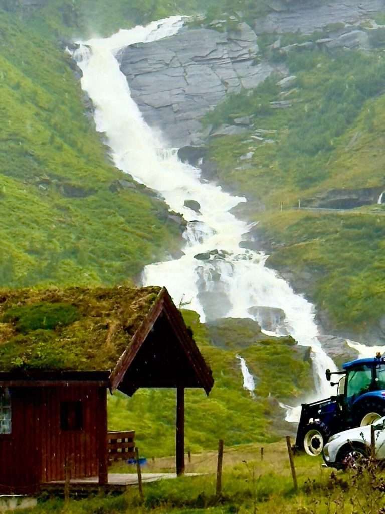 Norway 10-day itinerary Waterfalls