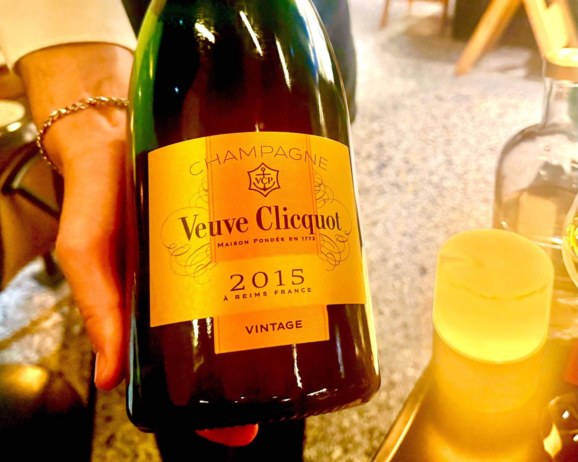 Reims: Veuve Clicquot and Family-Run Winery Day Tour & Lunch